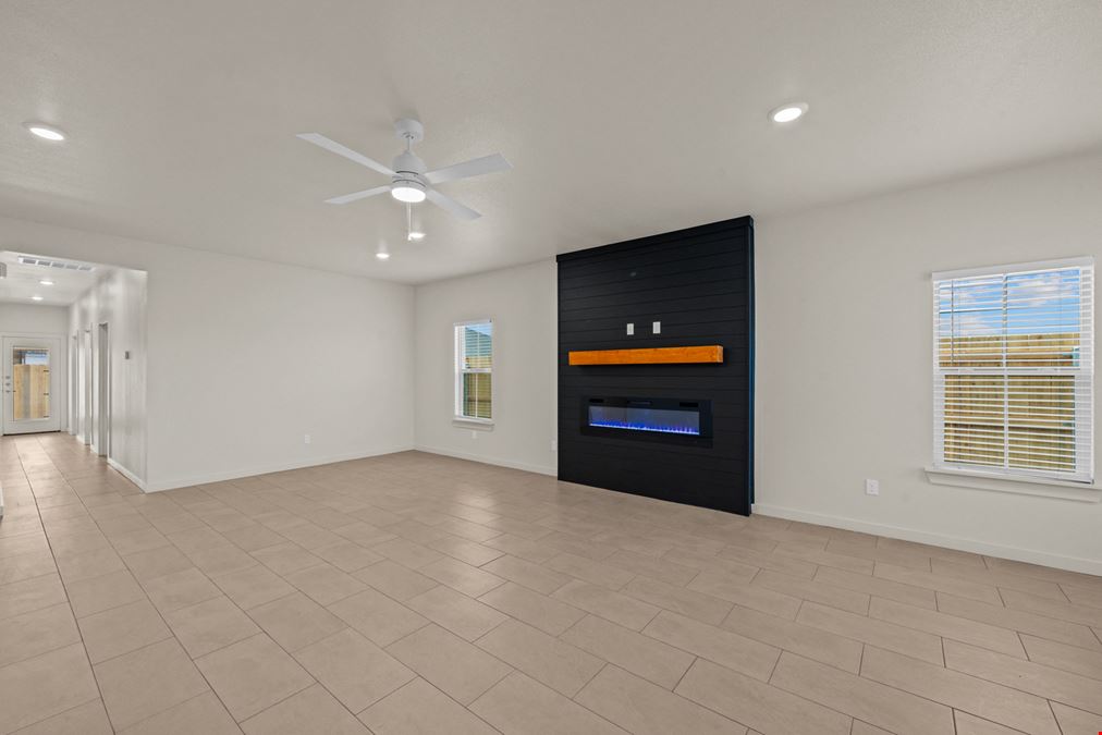 41st Street Luxury Townhomes