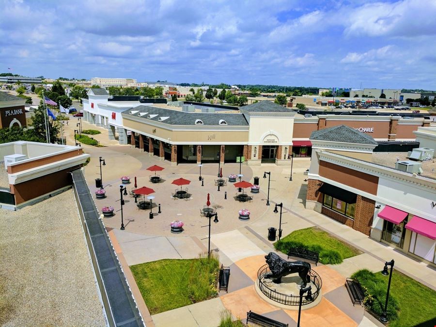 The Shoppes at Grand Prairie