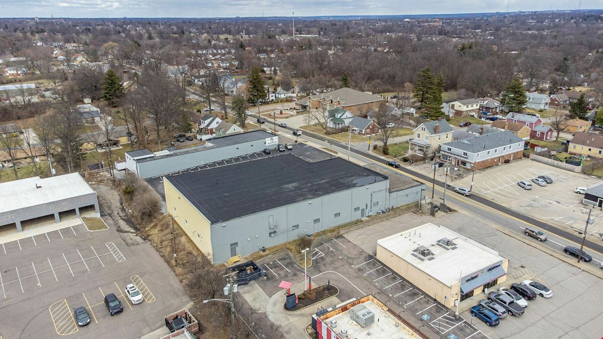 Industrial/Flex With Storage | For Lease