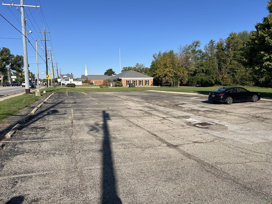 Ohio Pike Medical Building and Lot