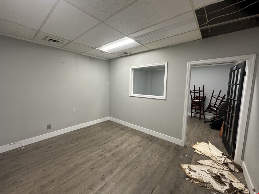300 Hempstead Tpke