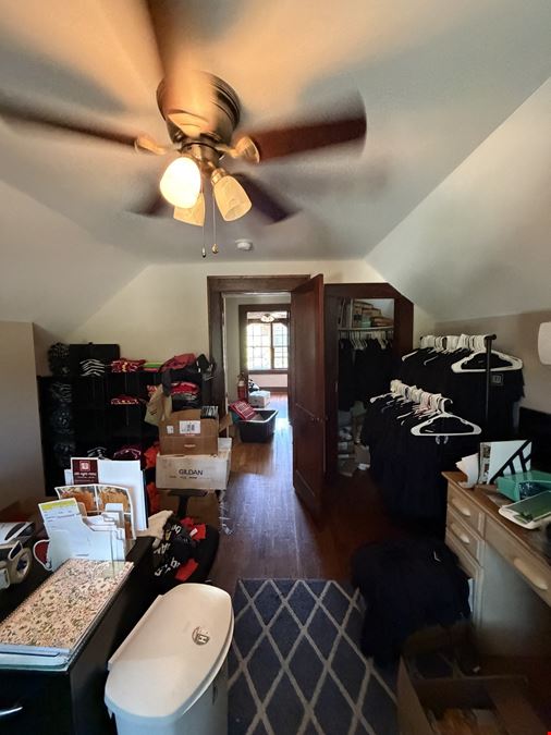 Owner User/Office + Warehouse in Hanahan- 1508 SF office and 725 SF storage building