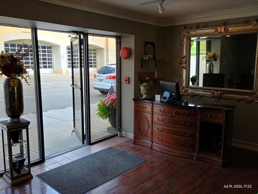 Sidewalk level commercial condo with open/customizable floor plan in prime high traffic location in Mt. Lebanon, PA business district