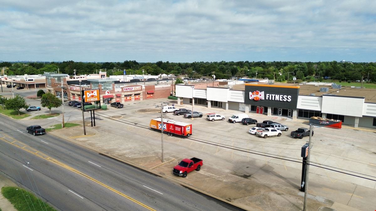Uptown Plaza