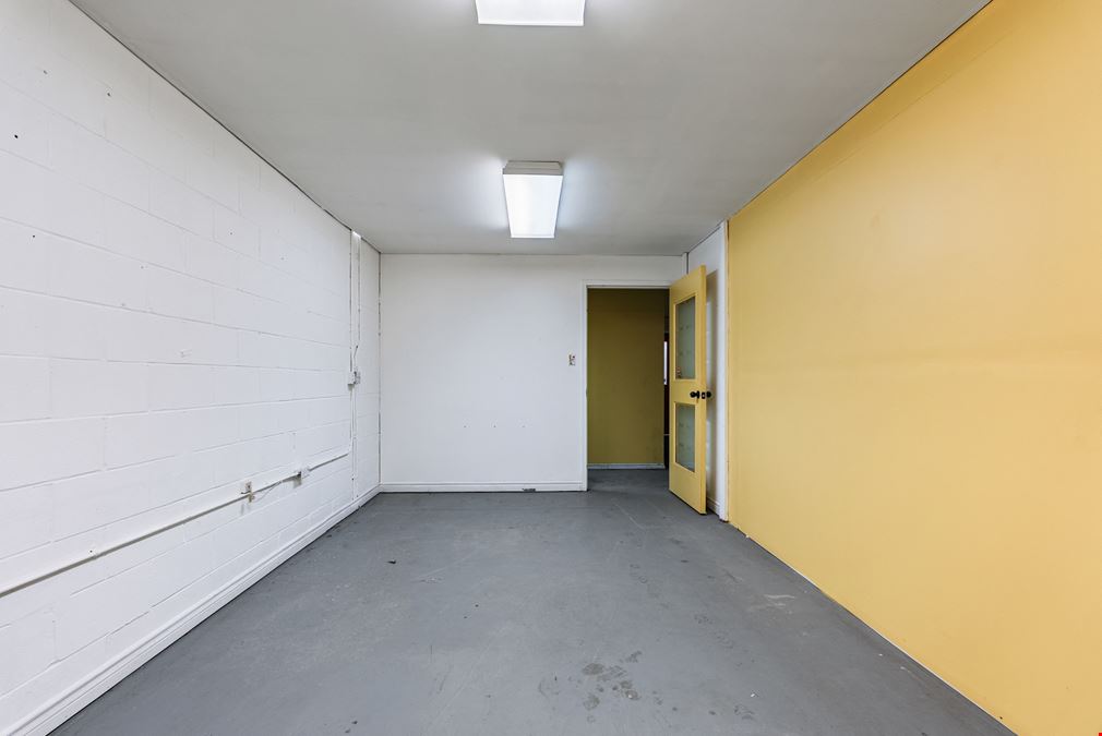 2699 Avenue Watt