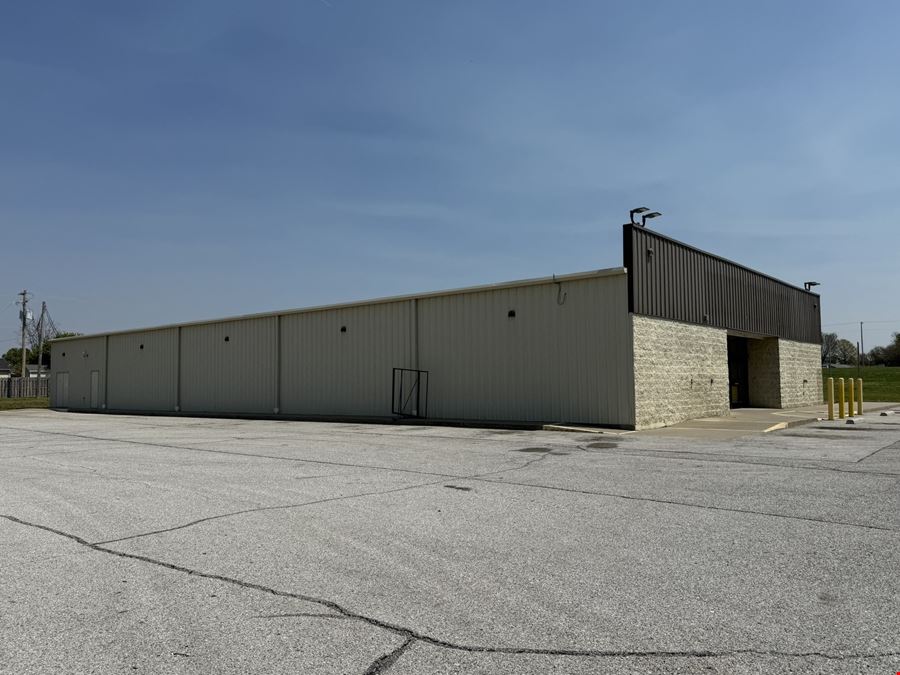 FORMER DOLLAR STORE FOR SALE OR LEASE