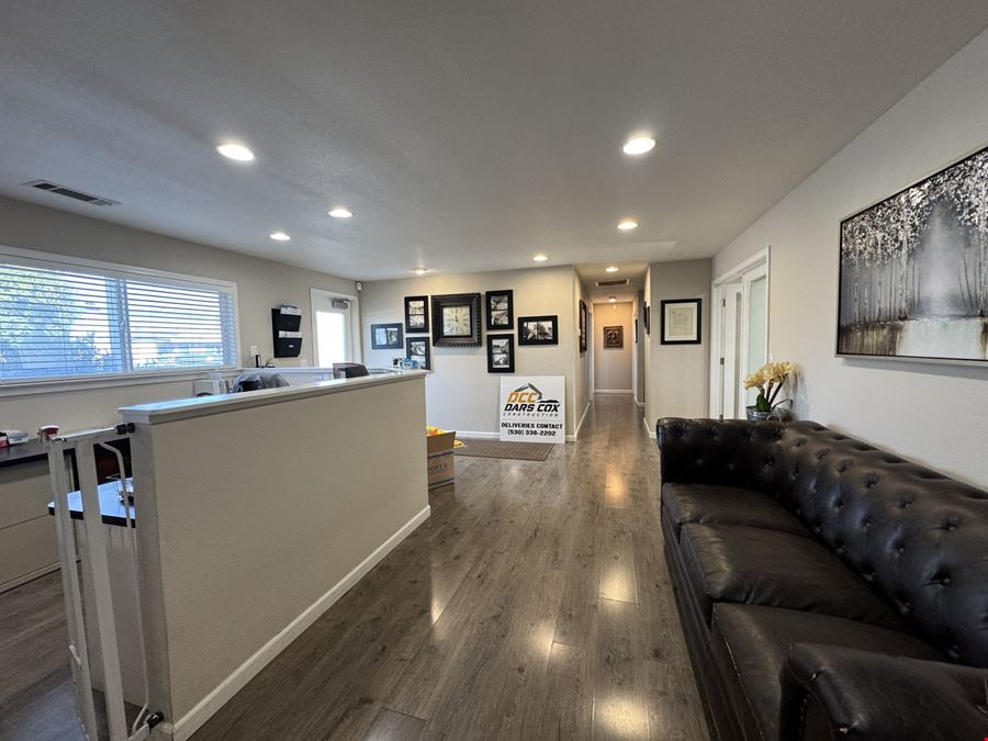 Affordable office with fenced yard space