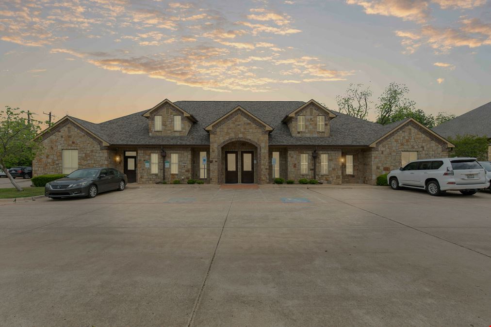 1340 N White Chapel Blvd