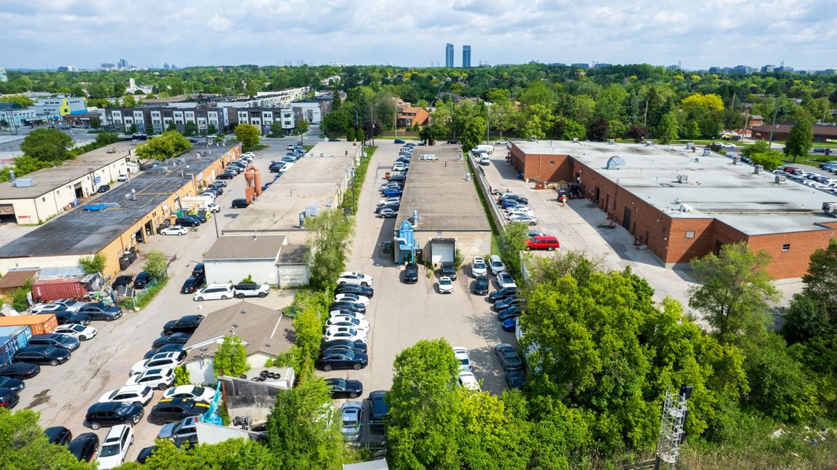 375 John Street, Markham, ON L3T 5W5