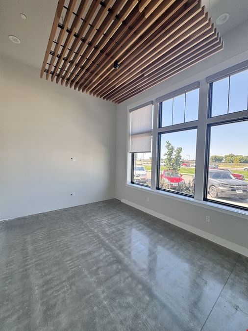 Annafeld Office Space