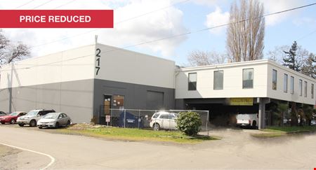 Preview of Industrial space for Sale at 215 and 217 S Findlay St