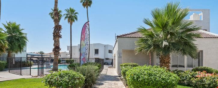 Garden Style Multifamily Community for Sale in Phoenix
