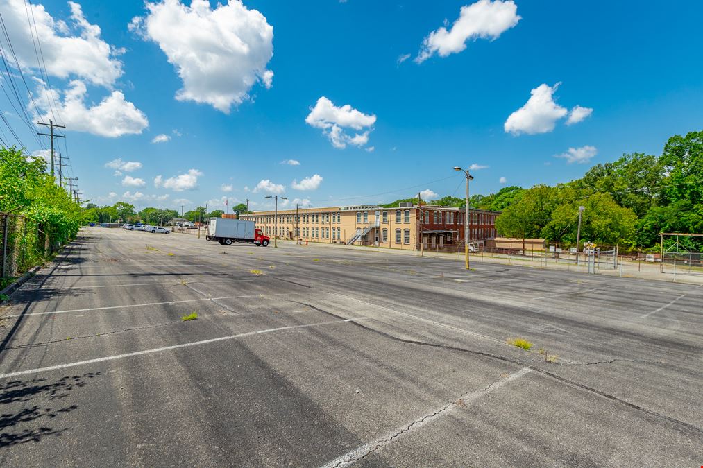 1± Acre Commercial Outparcel 2001 N. Chamberlain Ave - High-Visibility Frontage