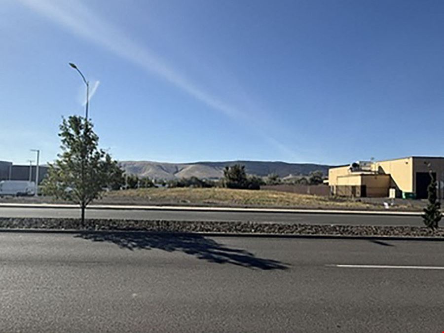 Prime Retail Gound Lease or Build-to-Suit Site