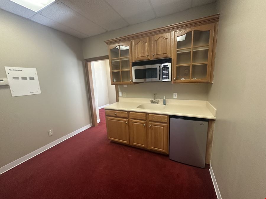 2259 Whipple Ave NW Canton, OH 44708