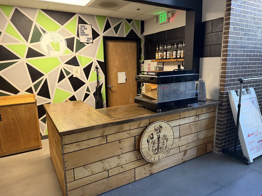 Shoppes at Lakestone Commons