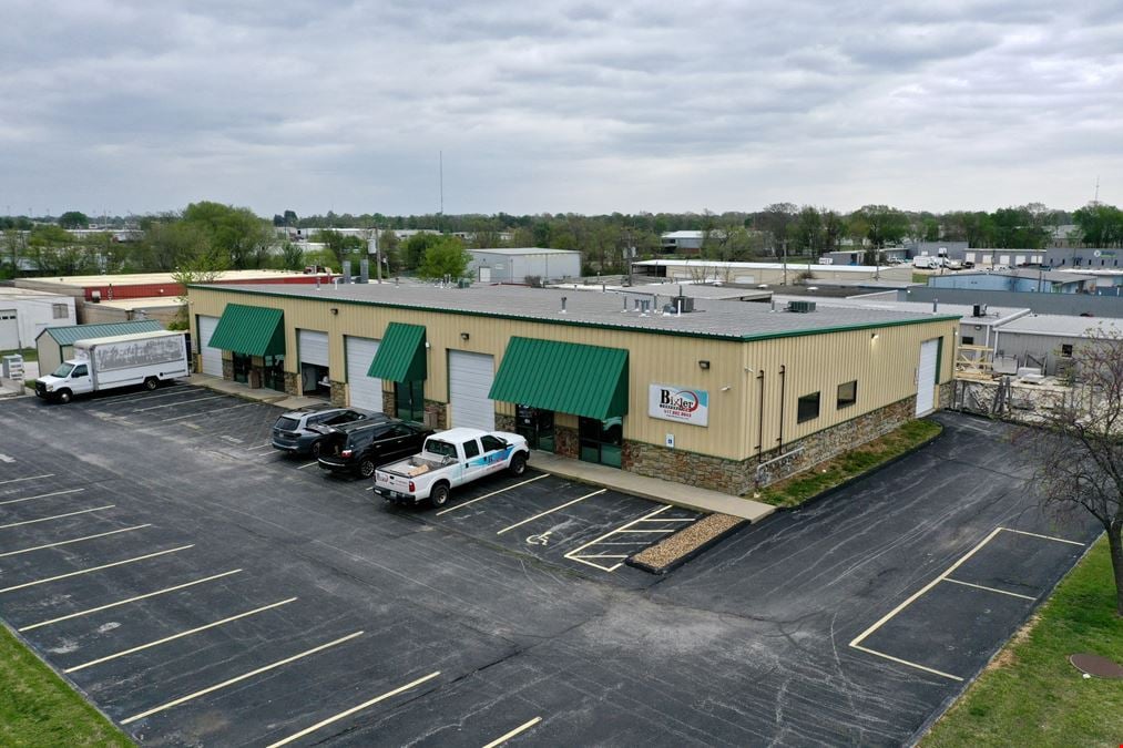 8,750 SF Office / Warehouse Building For Sale Or Lease near Glenstone & St Louis