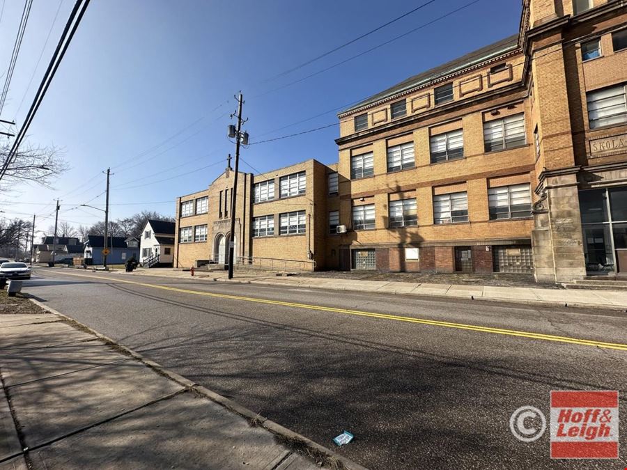 3398 E 55th Street