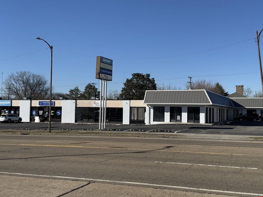 2115 E Magnolia Ave-Retail Center