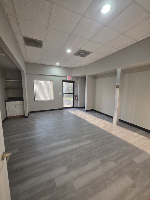 FOR LEASE – 6,000± SF Warehouse/Office