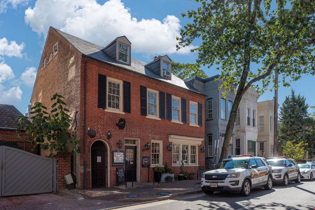 Second-Generation Restaurant Space For Lease
