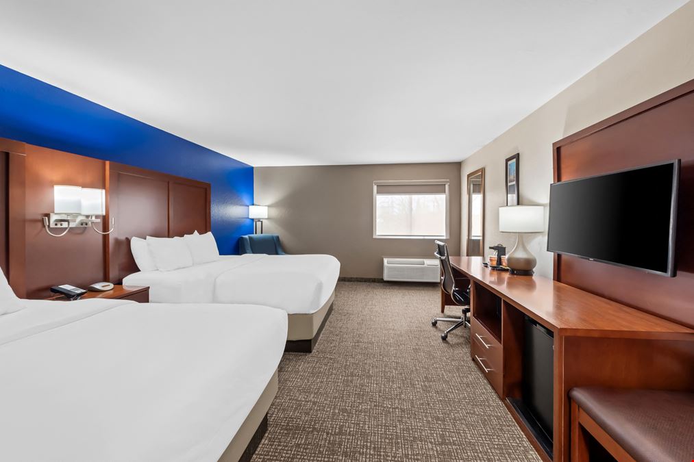 Comfort Inn & Suites Fairborn OH