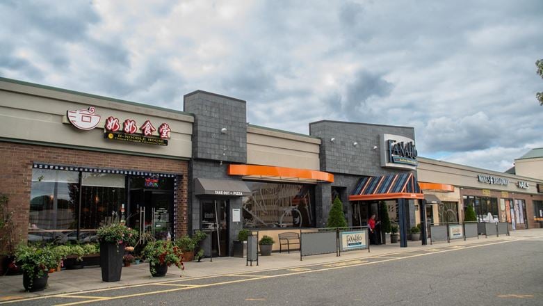 Preview of Retail space for Rent at 336 North Broadway