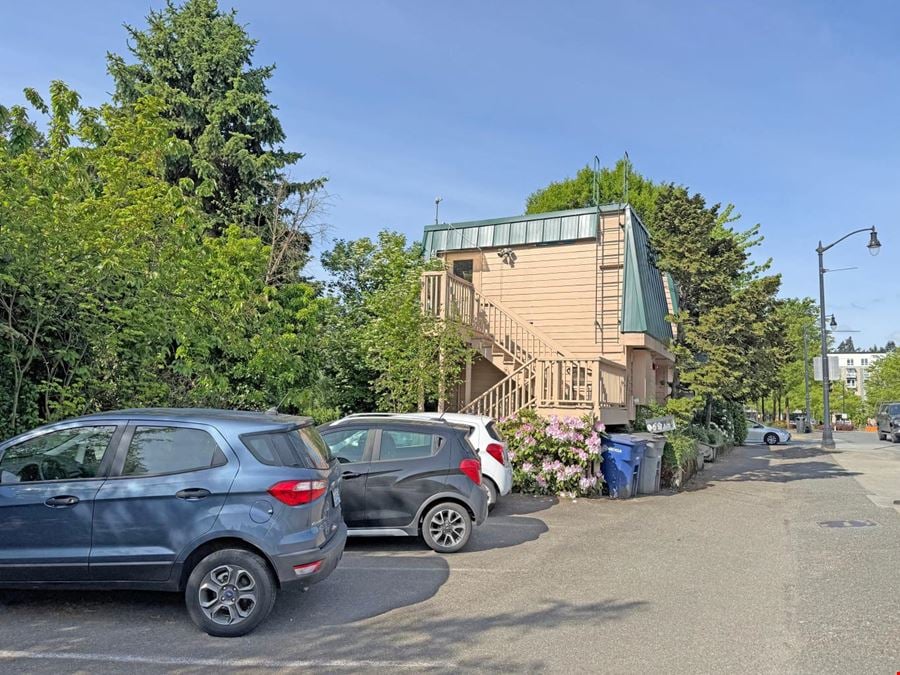 10107 Woodinville Dr