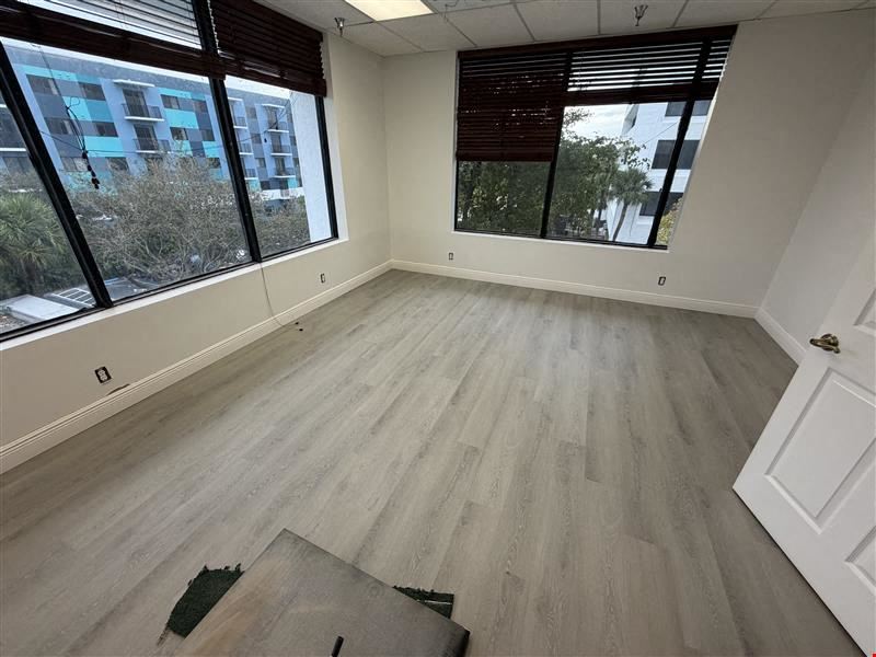 2323 SF Suite 304 Professional and Medical Office Space