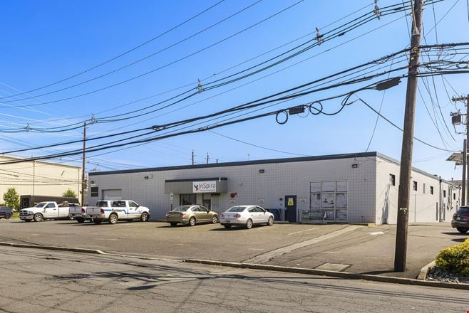 Preview of Industrial space for Rent at 987 Jersey Ave