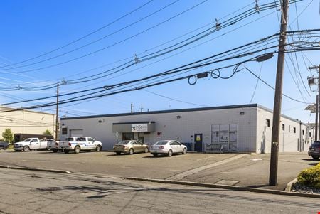 Preview of Commercial space for Rent at 987 Jersey Avenue