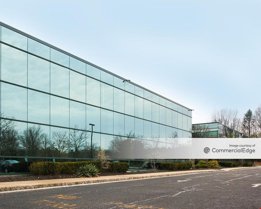 Manalapan Corporate Plaza