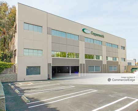 Preview of commercial space at 525 South Douglas Street