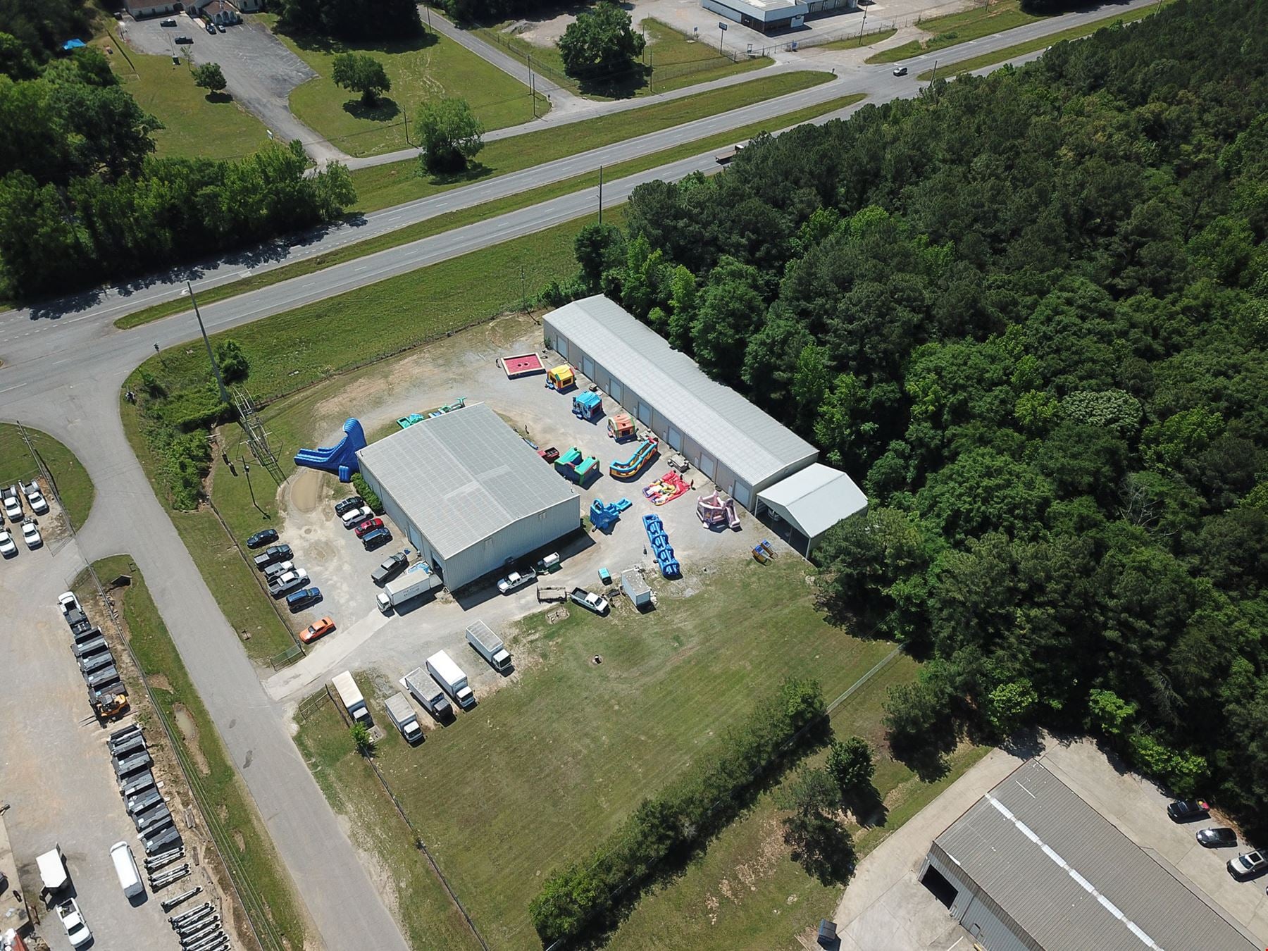 Freestanding Truck/Equipment Facility With Yard