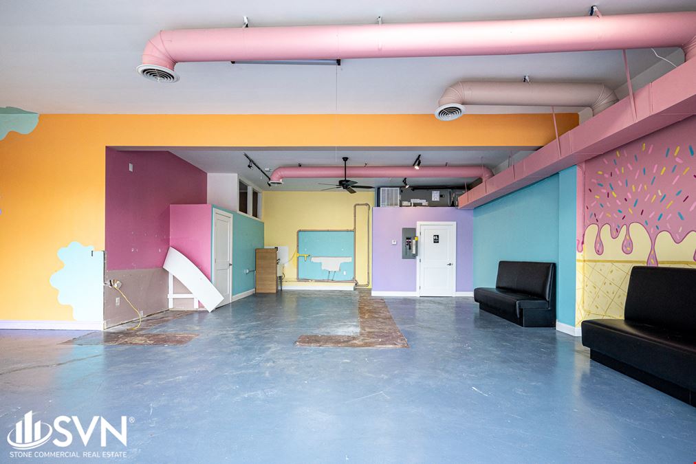 1,100 SF Retail Space For Lease