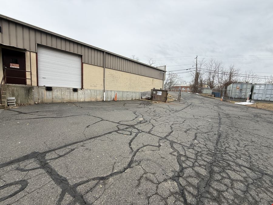 3,160 SF Flex Space