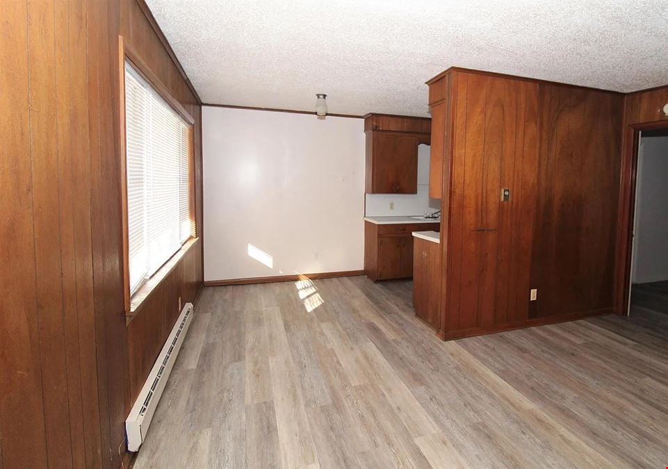 Country Club Apartments