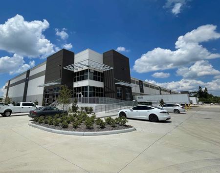 Preview of Industrial space for Rent at 2001 W Oak Ridge Rd