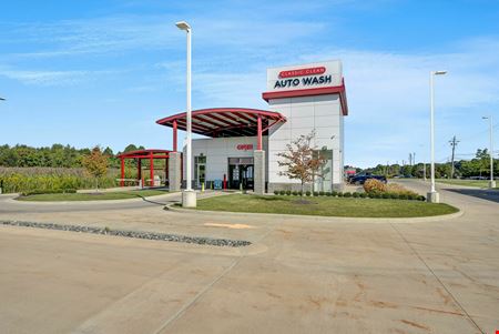 Preview of Retail space for Sale at 2606 Green Rd