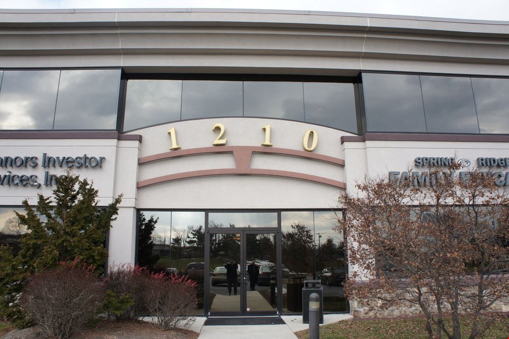 Corporate Campus at Spring Ridge 1210