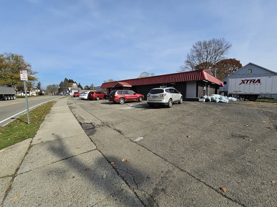 4,511+/- SF C-Store,  Beverage & Redemption Center