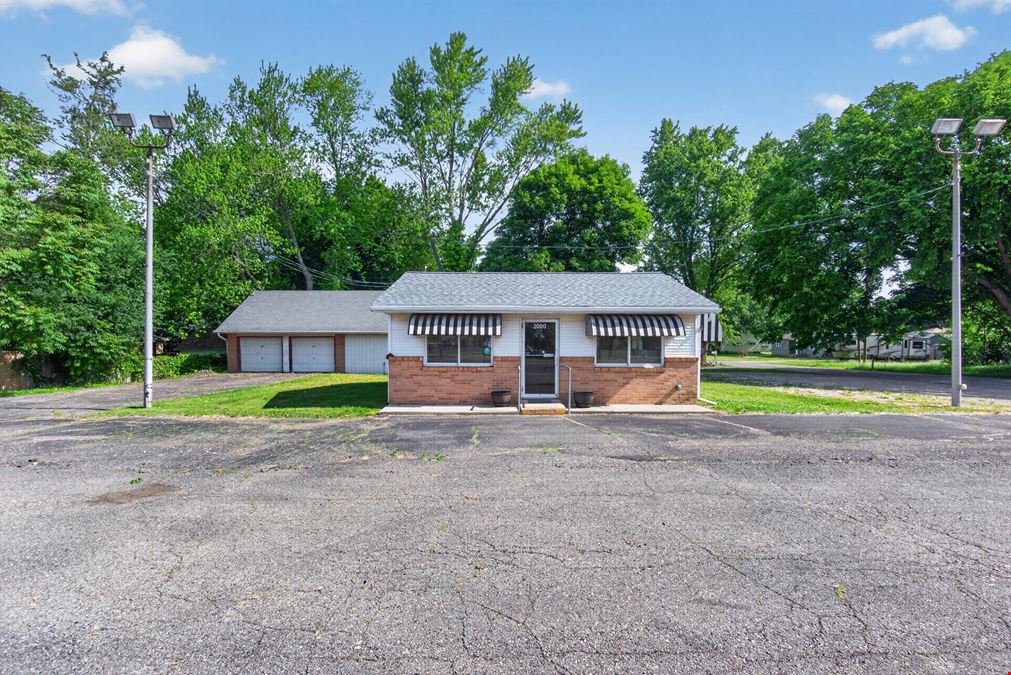 2000 W Ganson St