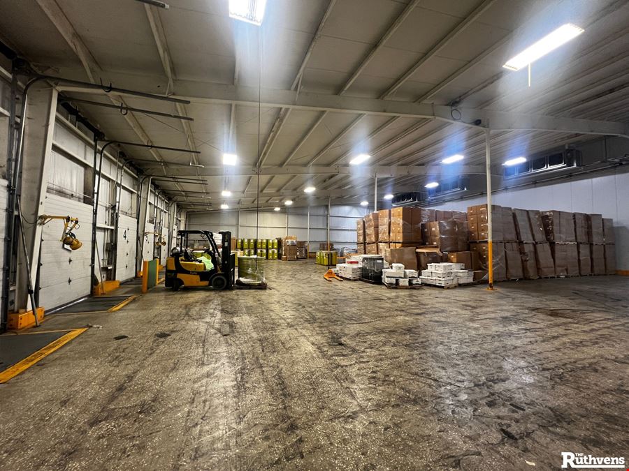 Warehouse & Cold Storage in Frostproof