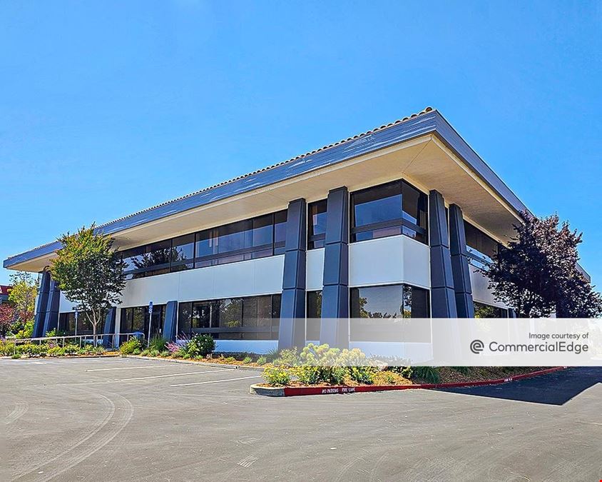 1870 Embarcadero Rd