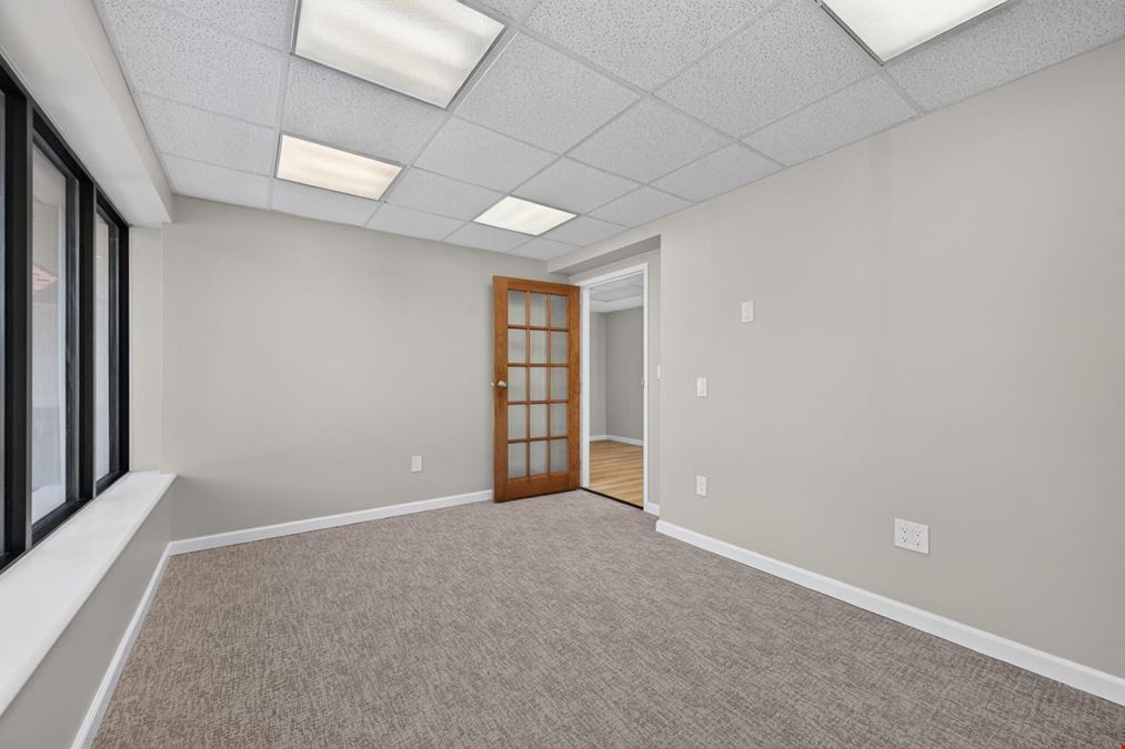 464 Wolcott Rd