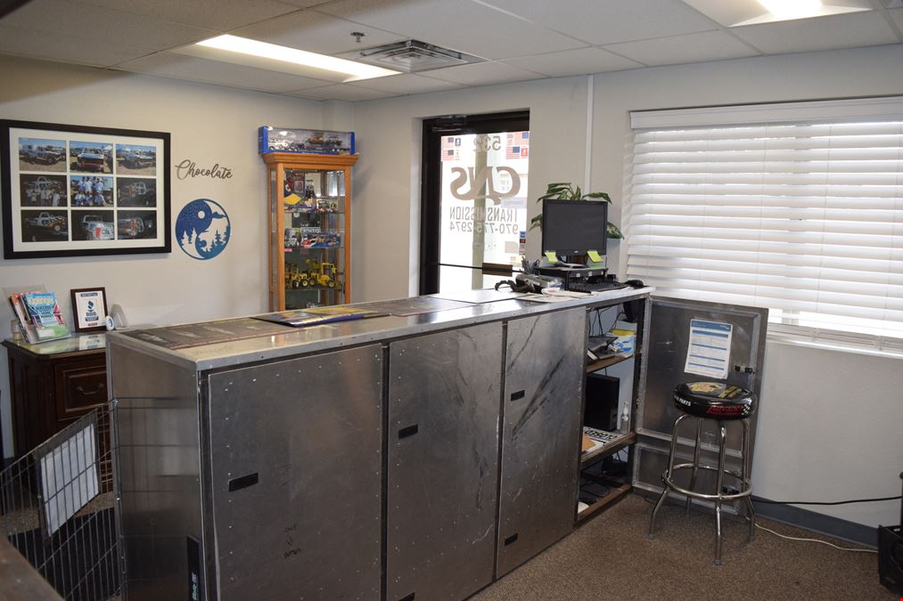 4,369 SF Warehouse condos for sale - great owner/user with existing income opportunity