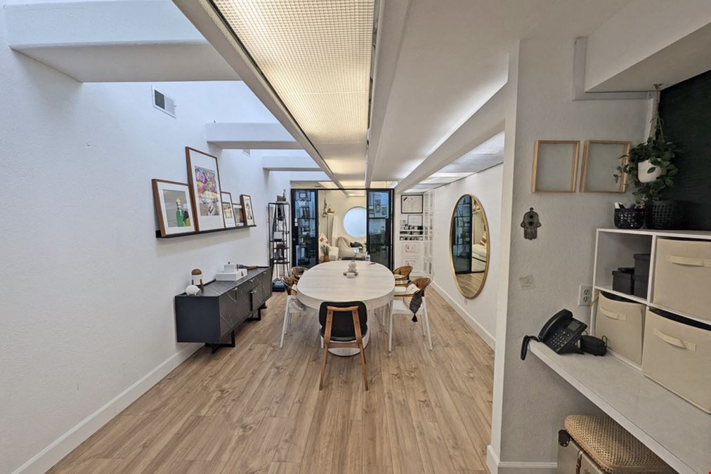 STAND-ALONE PROFESSIONAL OFFICE BUILDING | TUSTIN - NEAR IRVINE