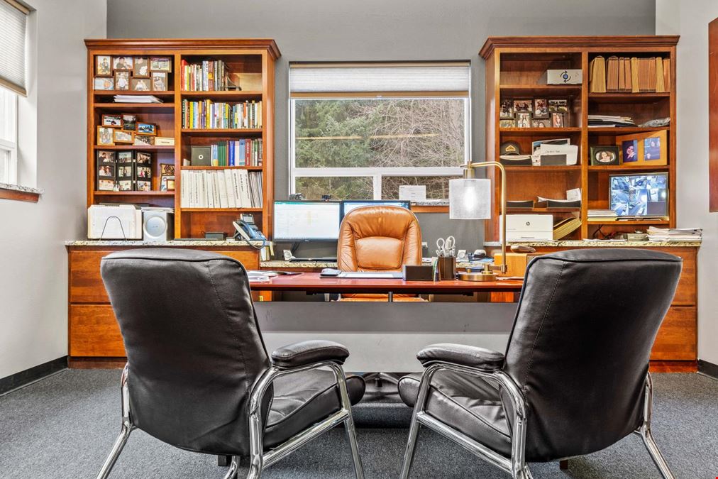 SilverRock Executive Suites