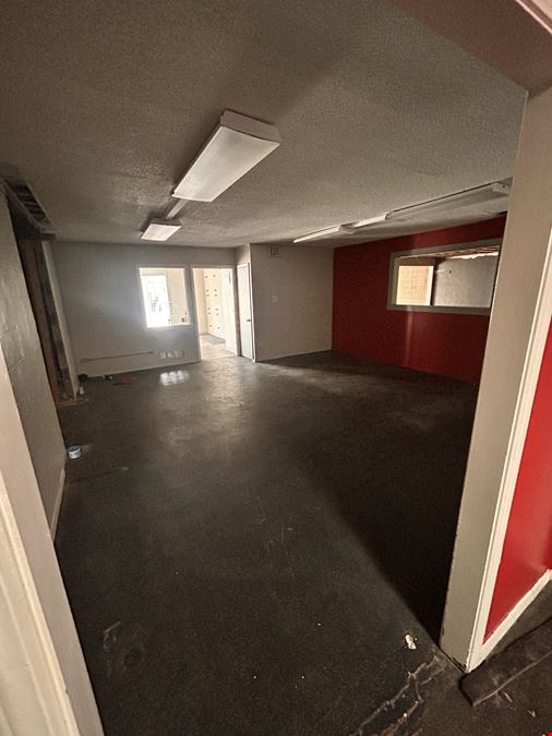 2185 Young Ave