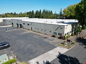 2801 & 2811 NE Riverside Way
